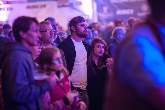 Looe-music-festival-2016-CROWDS-LAURA CROUCHLEY-HR-DSC_5824