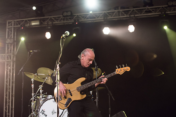 Looe-music-festival-2016-WILKO JOHNSON-LAURA CROUCHLEY-HR-DSC_1474