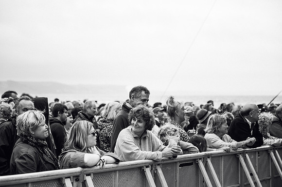 Looe-music-festival-2016-CROWDS-LAURA CROUCHLEY-HR-DSC_6288
