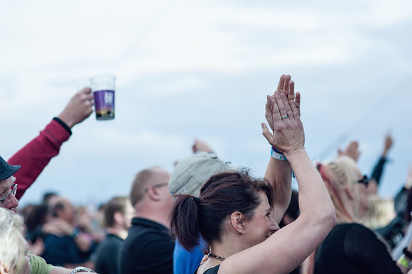 Looe-music-festival-2016-CROWDS-LAURA CROUCHLEY-HR-DSC_5748