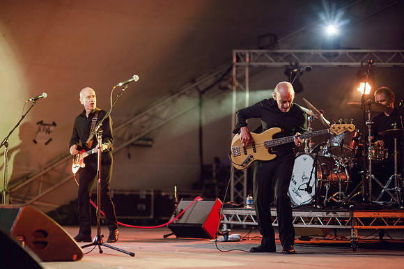 Looe-music-festival-2016-WILKO JOHNSON-LAURA CROUCHLEY-HR-DSC_6044