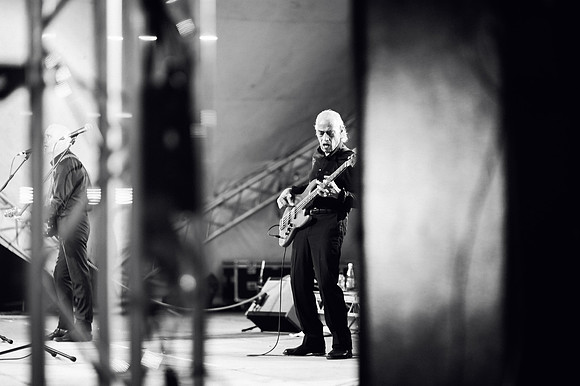 Looe-music-festival-2016-WILKO JOHNSON-LAURA CROUCHLEY-HR-DSC_6035
