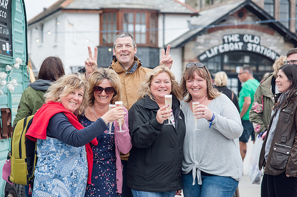 Looe-music-festival-2016-CROWDS-LAURA CROUCHLEY-HR-DSC_6232