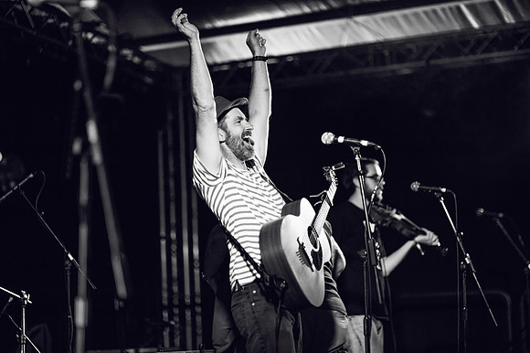 Looe-music-festival-2016-DR. THUDS REMEDY-LAURA CROUCHLEY-HR-DSC_5570
