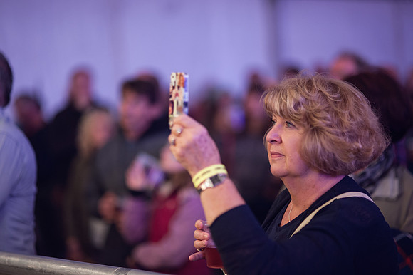 Looe-music-festival-2016-CROWDS-LAURA CROUCHLEY-HR-DSC_5798